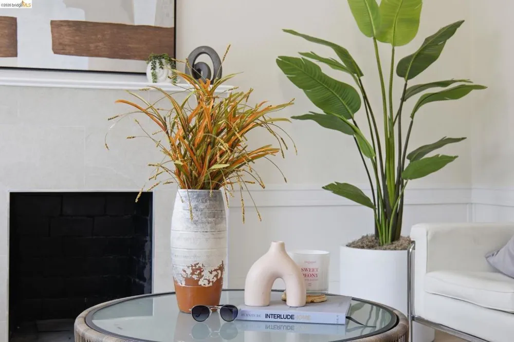 4207 Carrington St Oakland, CA 94601