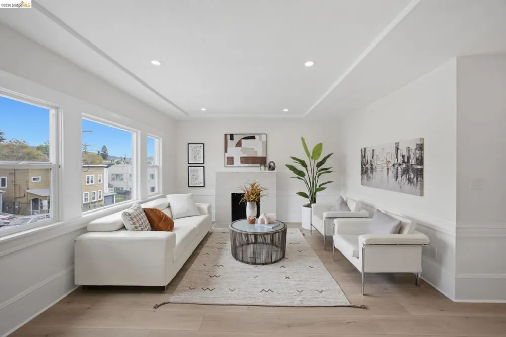 4207 Carrington St Oakland, CA 94601