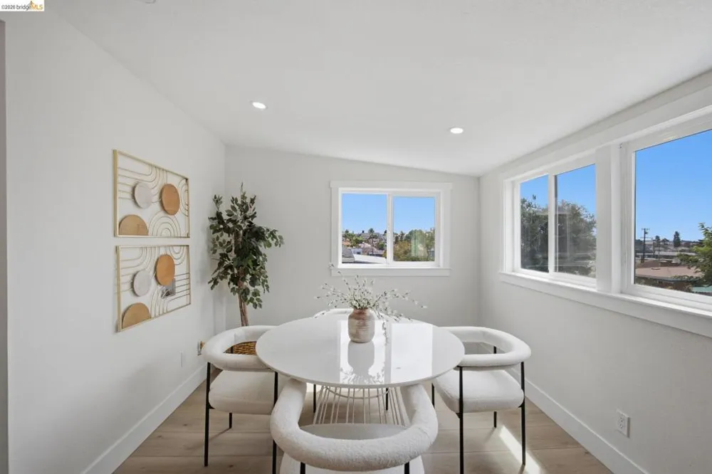 4207 Carrington St Oakland, CA 94601