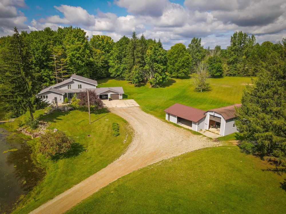 5260 Hockaday Road Gladwin, MI 48624