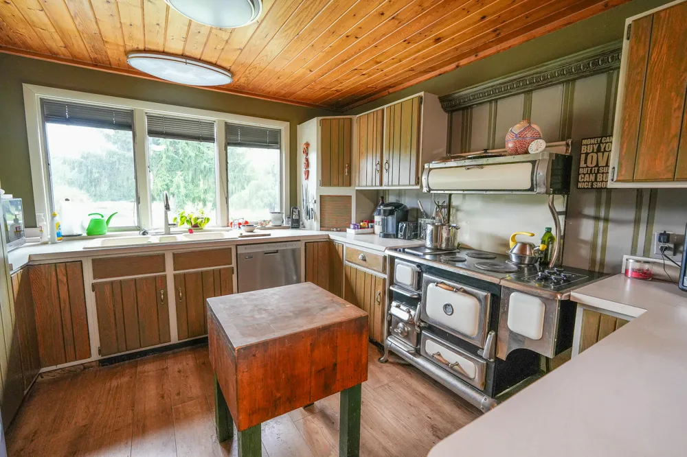 5260 Hockaday Road Gladwin, MI 48624