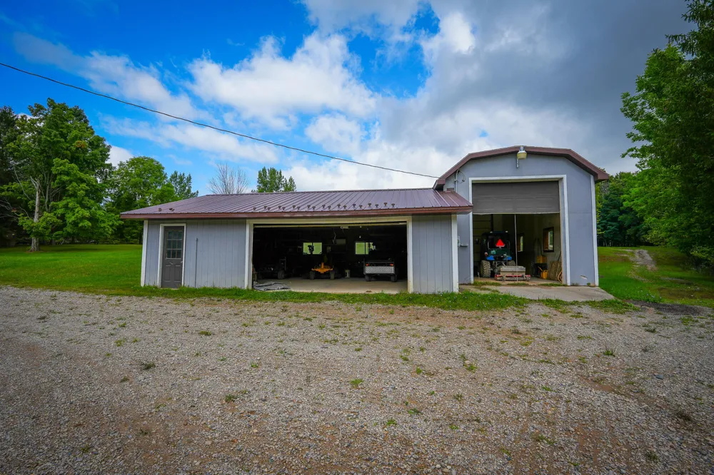5260 Hockaday Road Gladwin, MI 48624