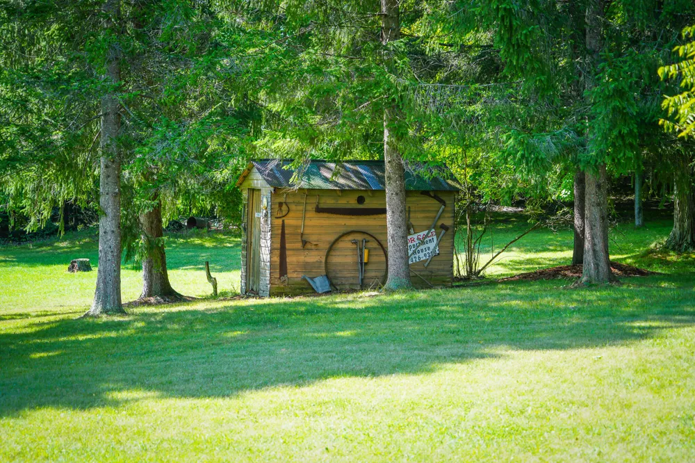 5260 Hockaday Road Gladwin, MI 48624