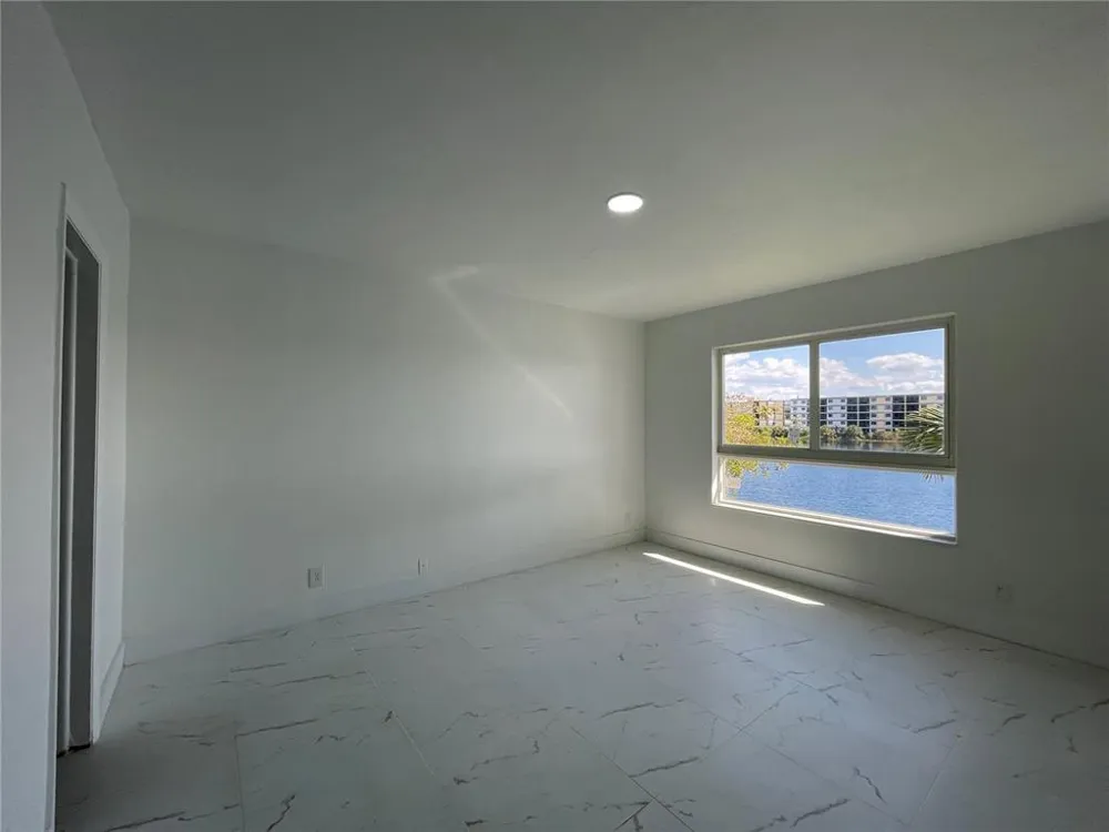19255 NE 2ND AVENUE #2224 Miami, FL 33179
