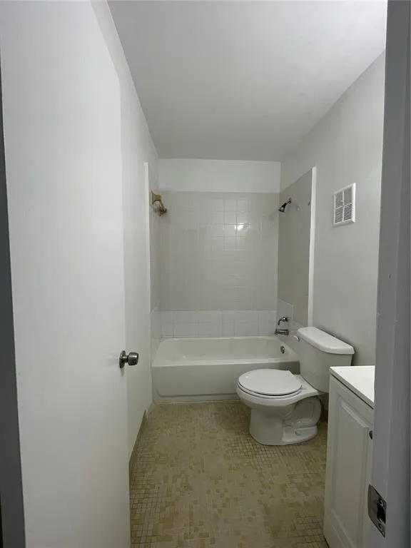 19255 NE 2ND AVENUE #2224 Miami, FL 33179
