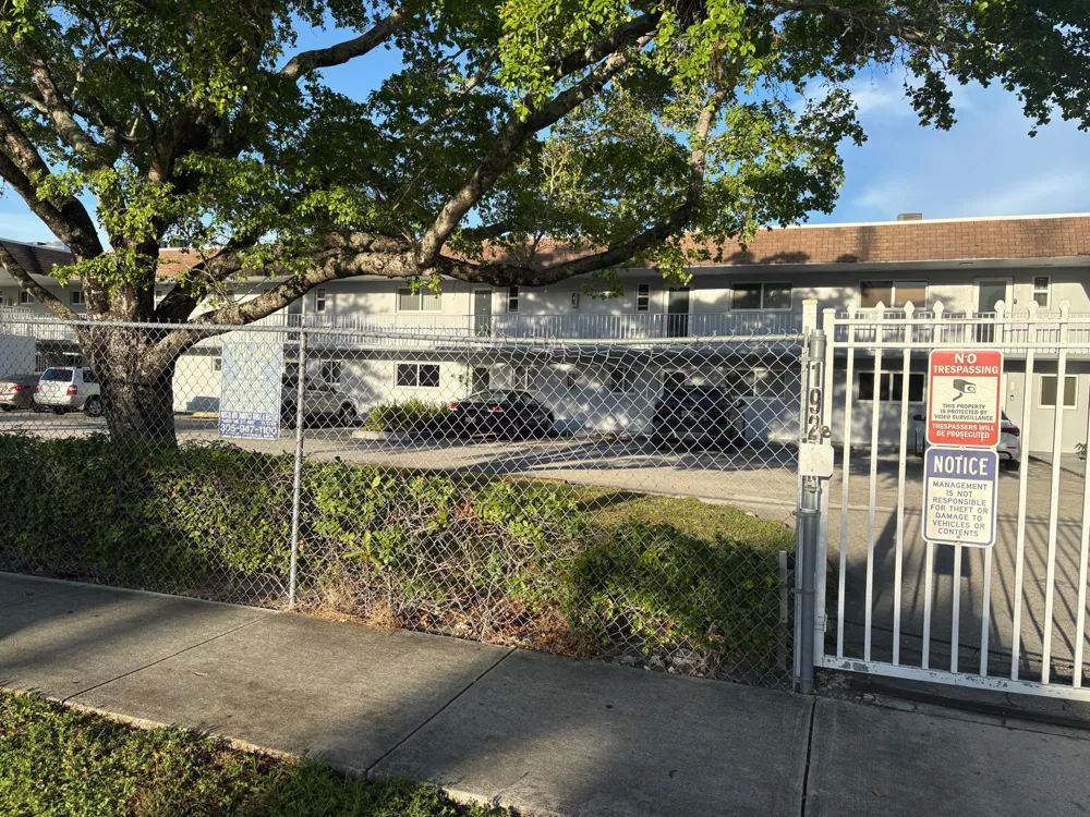 19255 NE 2ND AVENUE #2224 Miami, FL 33179