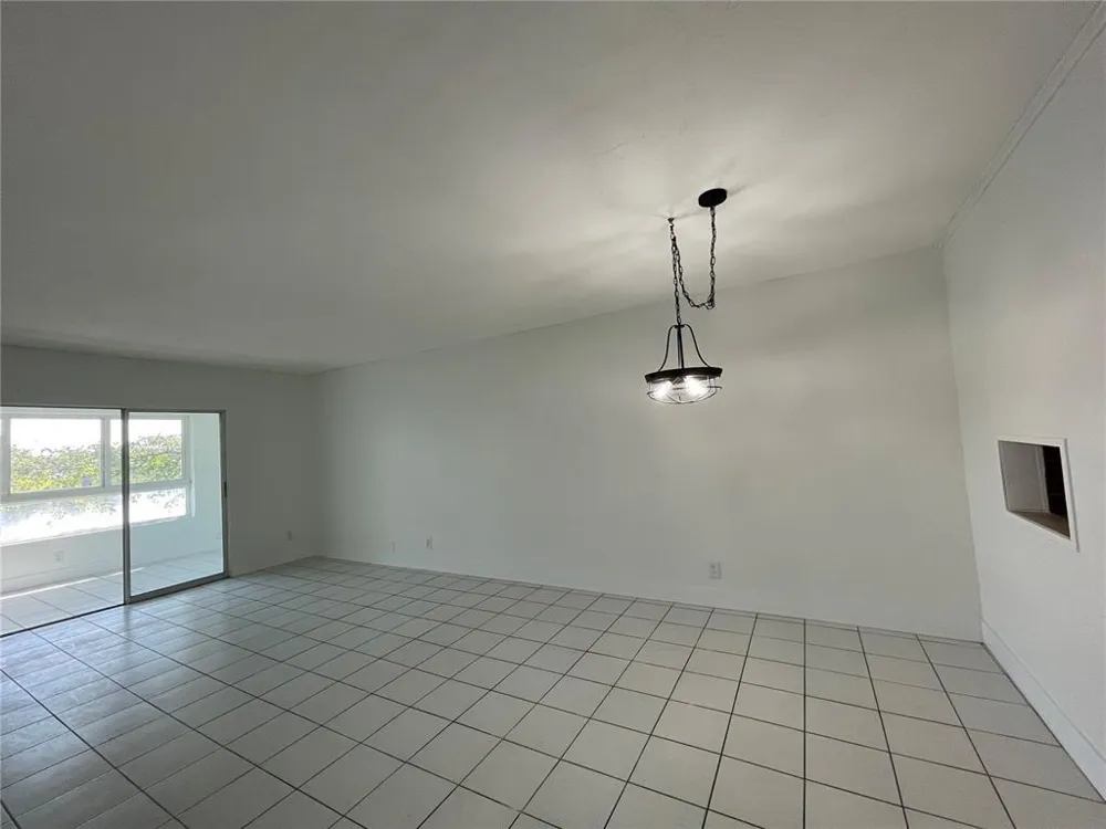19255 NE 2ND AVENUE #2224 Miami, FL 33179