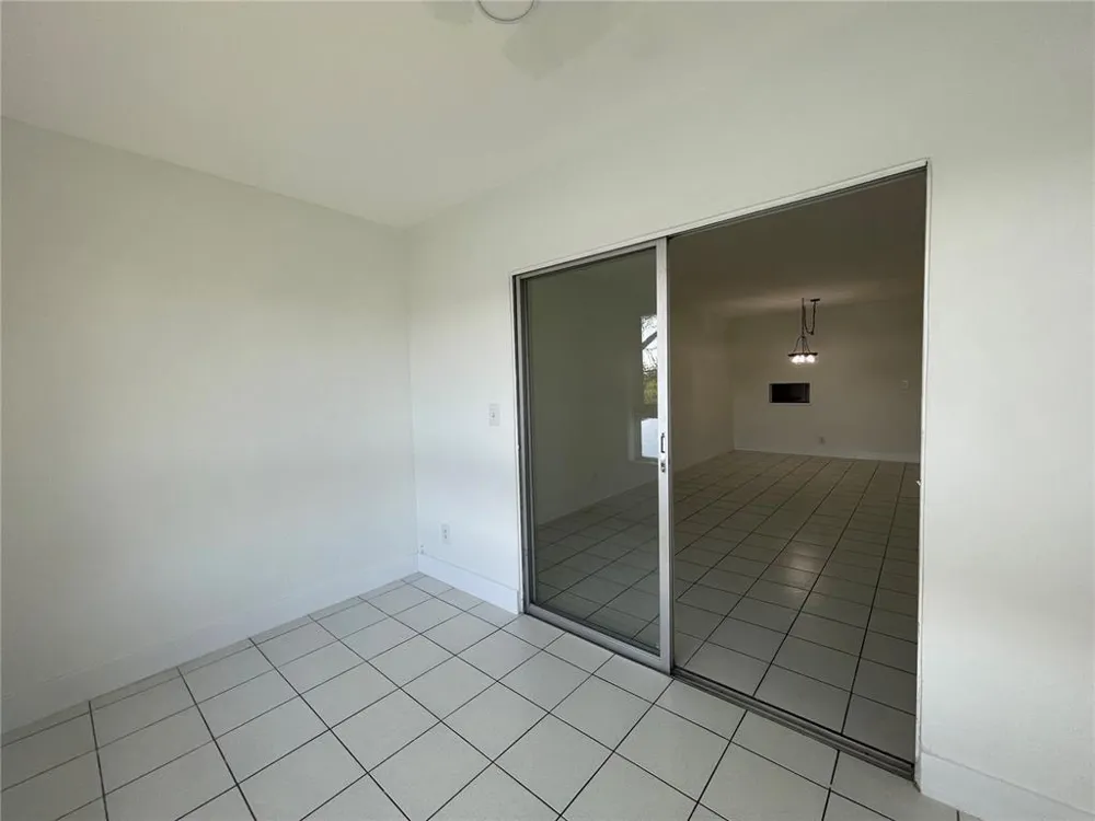 19255 NE 2ND AVENUE #2224 Miami, FL 33179