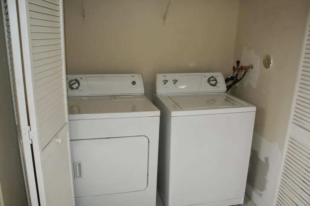 4733 NW 90TH AVENUE Sunrise, FL 33351