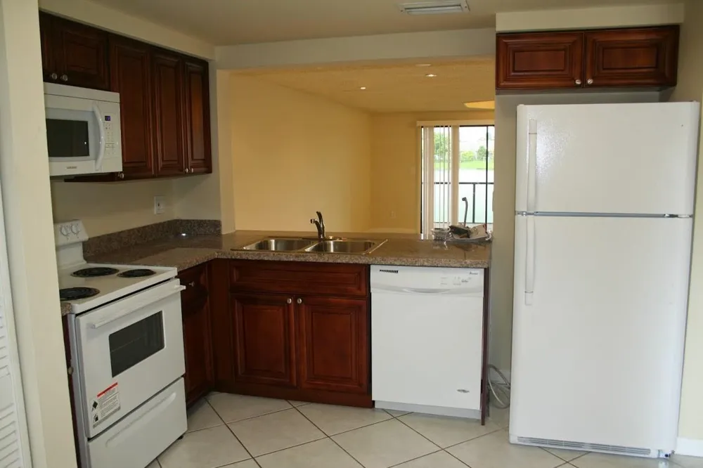 4733 NW 90TH AVENUE Sunrise, FL 33351