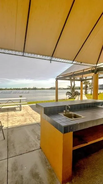 15545 Miami Lakeway N #303 Miami Lakes, FL 33014