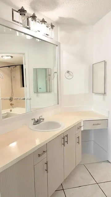 15545 Miami Lakeway N #303 Miami Lakes, FL 33014