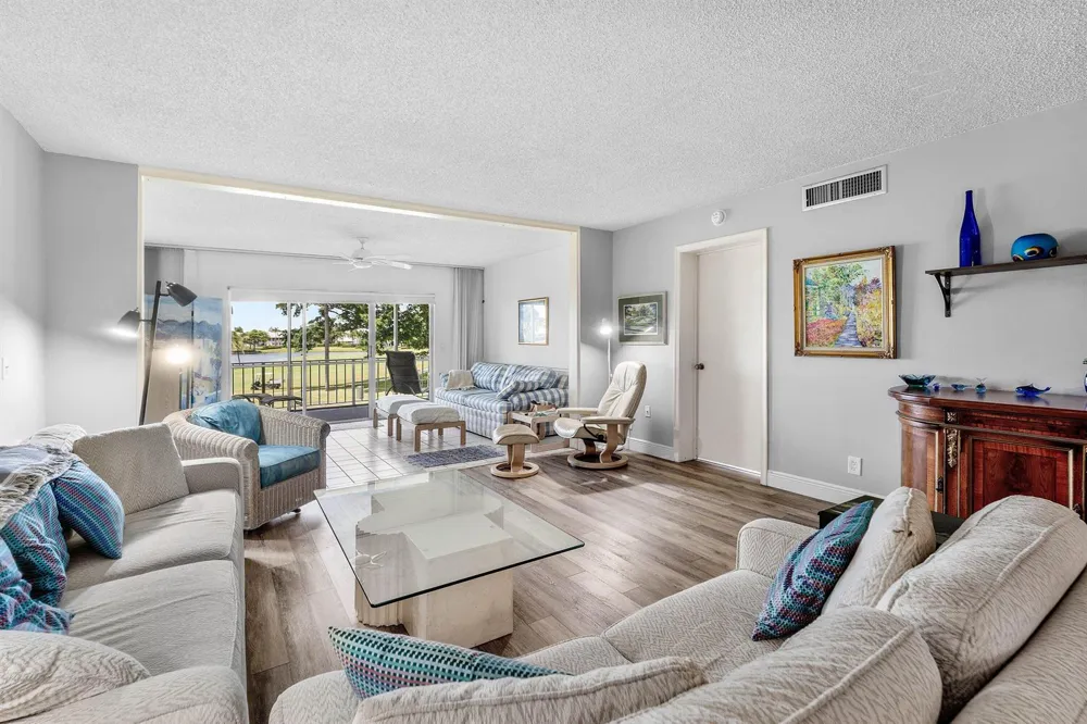250 John F Kennedy Drive #Unit 204 Atlantis, FL 33462