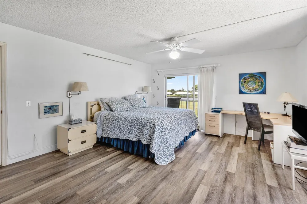 250 John F Kennedy Drive #Unit 204 Atlantis, FL 33462