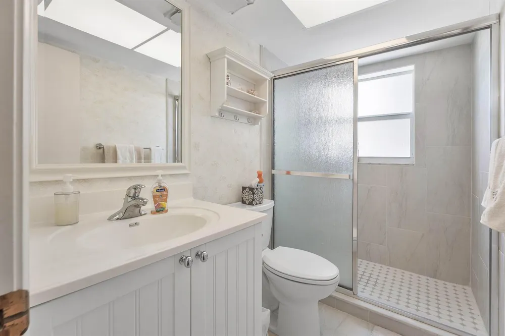 250 John F Kennedy Drive #Unit 204 Atlantis, FL 33462