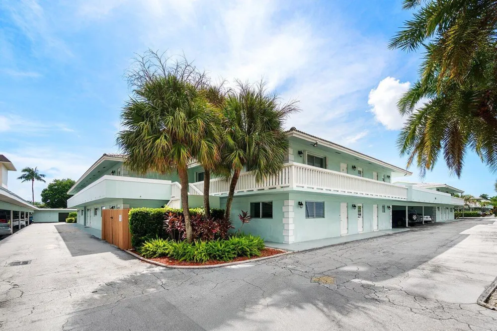 322 FEDERAL Highway #223 Deerfield Beach, FL 33441