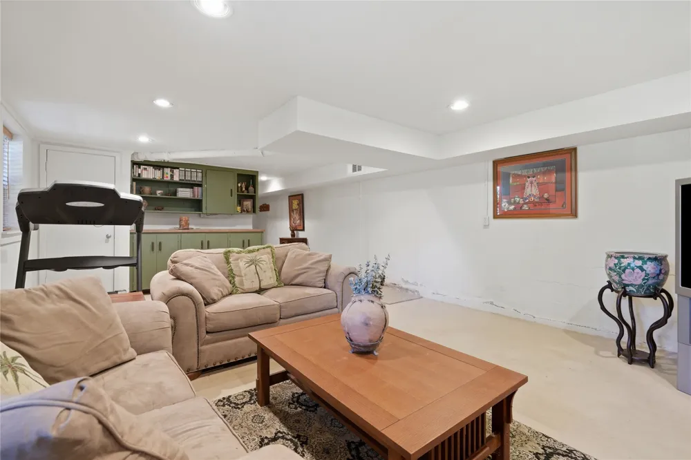 2651 E 22nd Street Tulsa, OK 74114