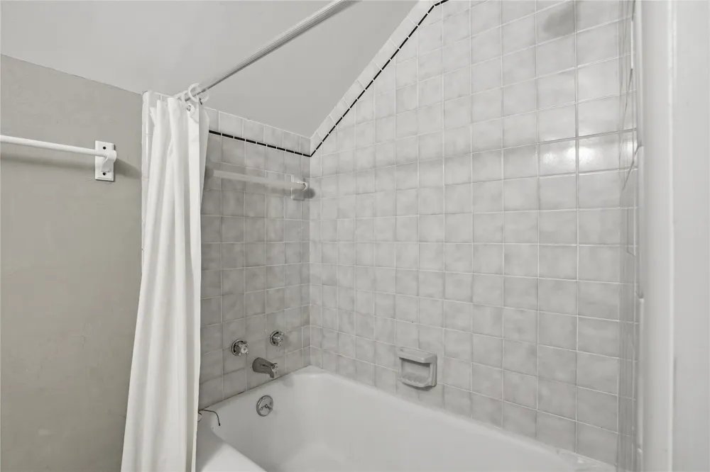 2651 E 22nd Street Tulsa, OK 74114
