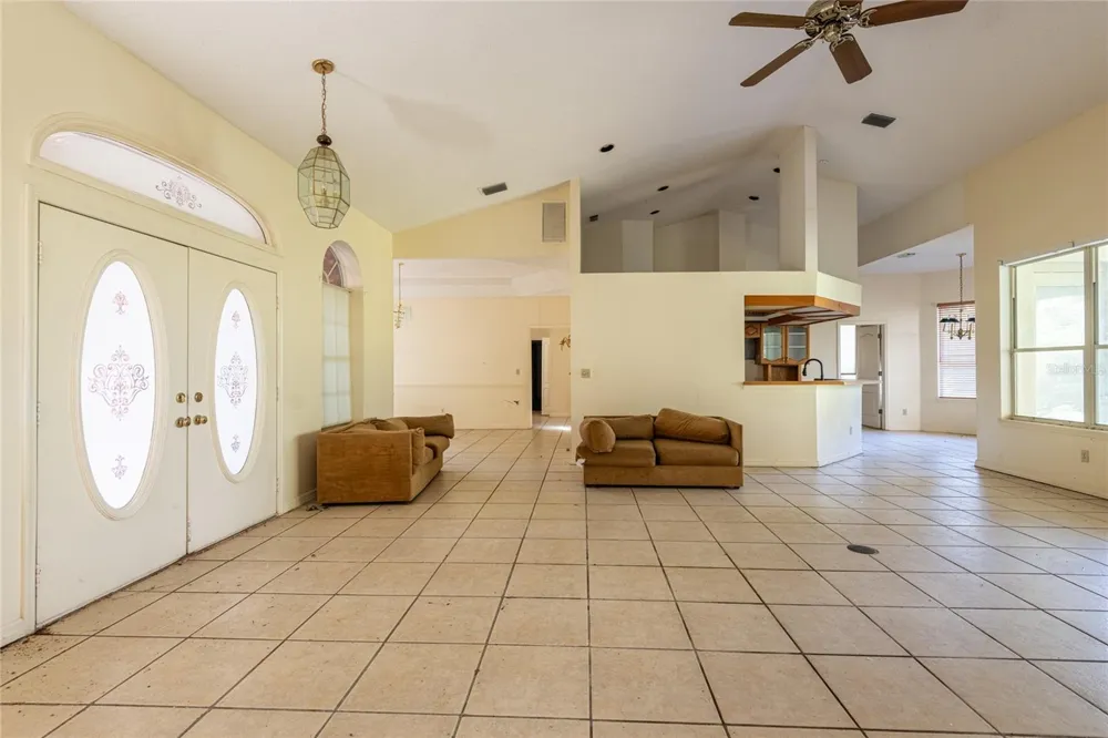 5135 COLLIER PARKWAY Land O Lakes, FL 34639