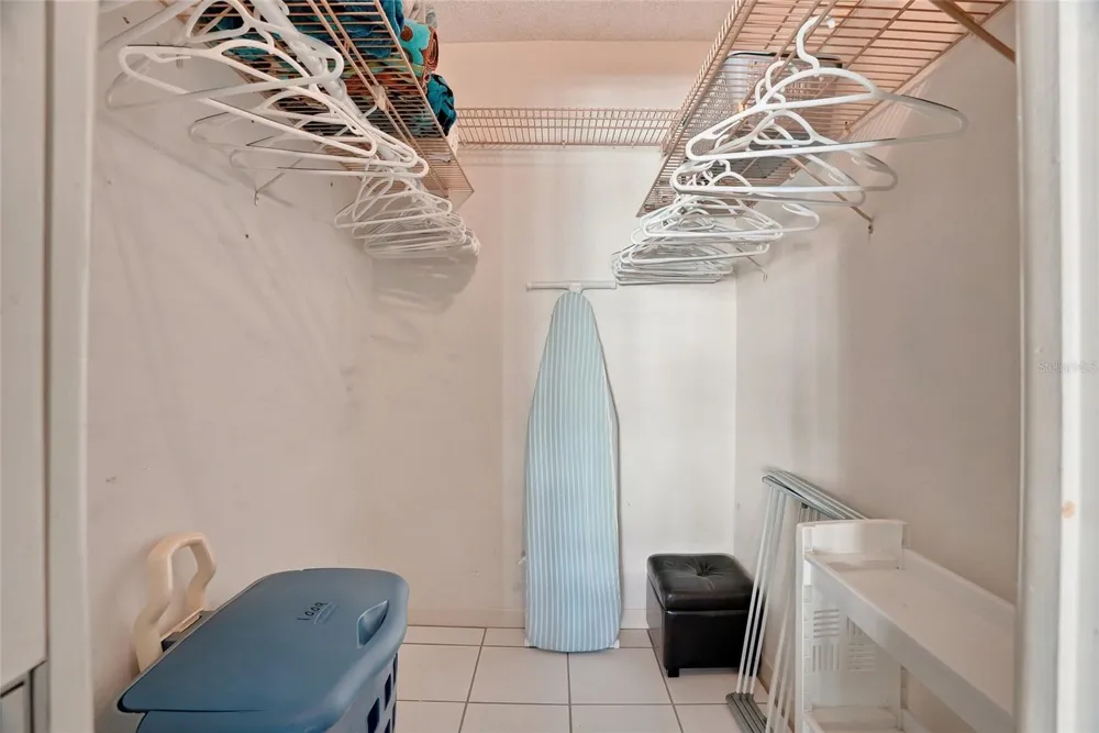 4550 COVE CIRCLE #1009 St Petersburg, FL 33708