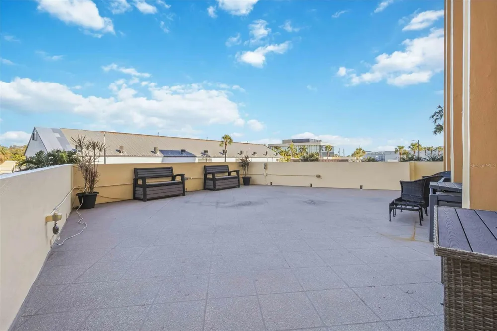 4550 COVE CIRCLE #1009 St Petersburg, FL 33708