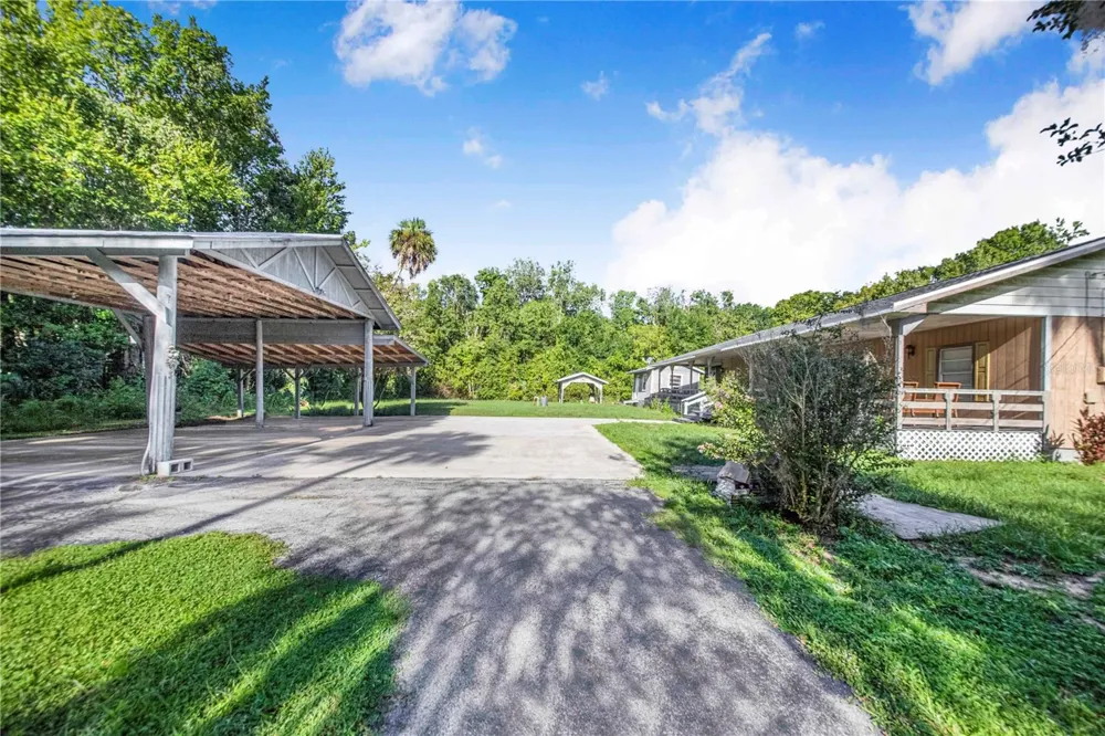 6251 HALABRIN ROAD Haines City, FL 33844
