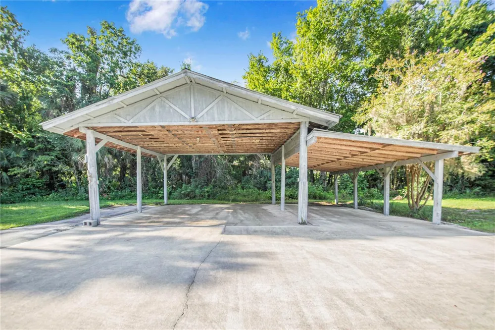 6251 HALABRIN ROAD Haines City, FL 33844