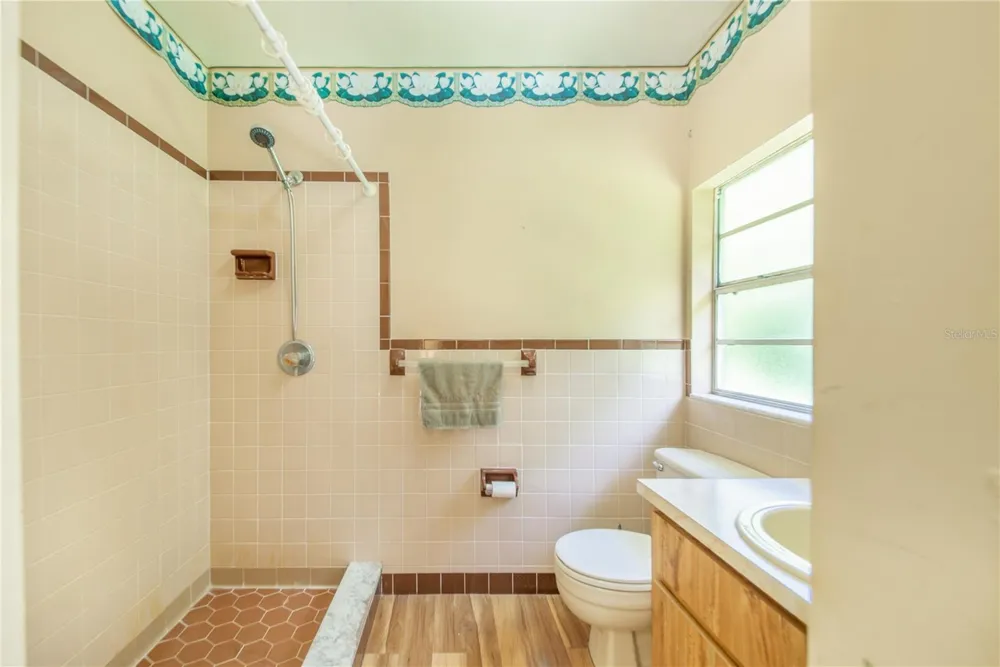 6251 HALABRIN ROAD Haines City, FL 33844