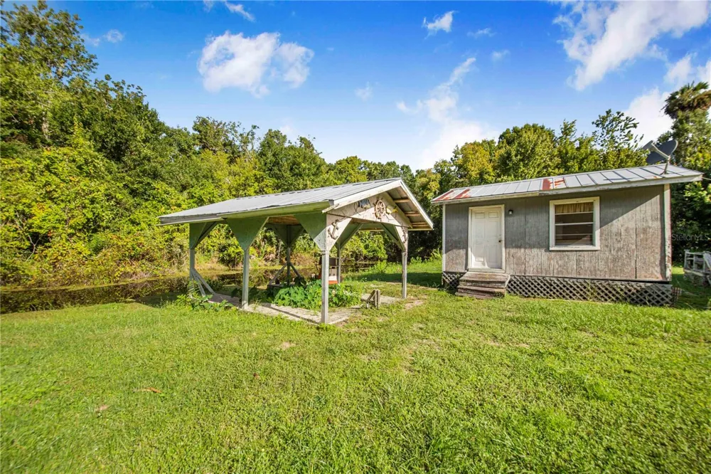 6251 HALABRIN ROAD Haines City, FL 33844