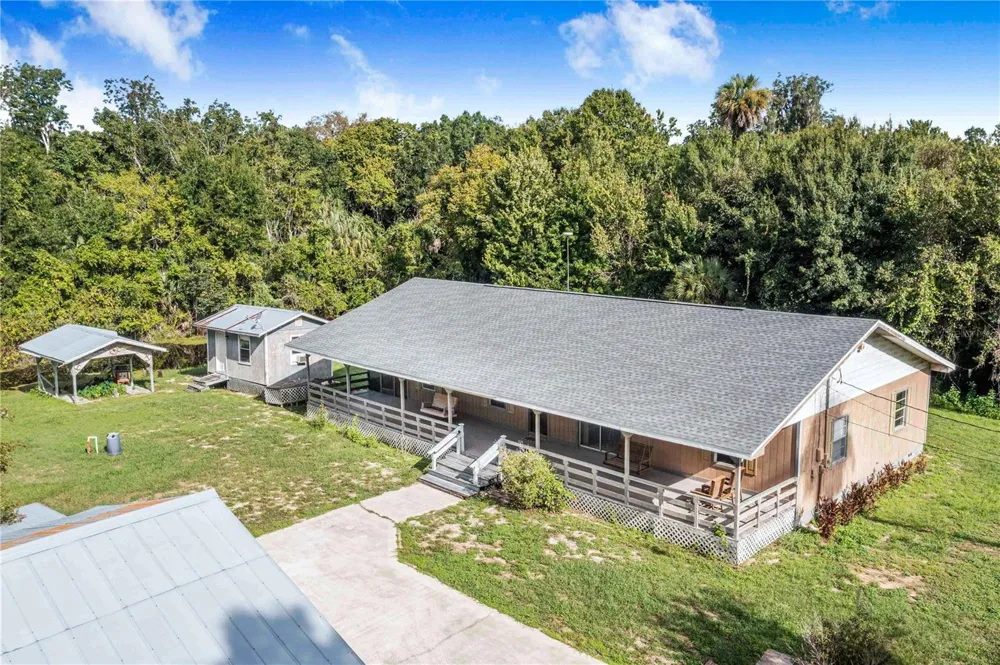 6251 HALABRIN ROAD Haines City, FL 33844