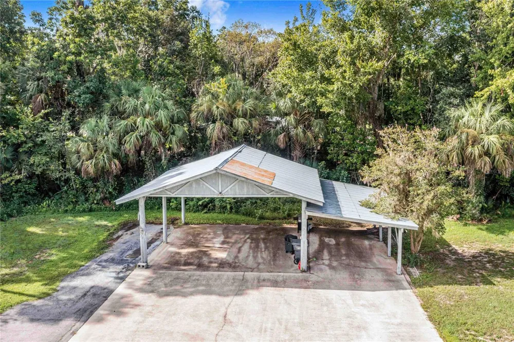6251 HALABRIN ROAD Haines City, FL 33844