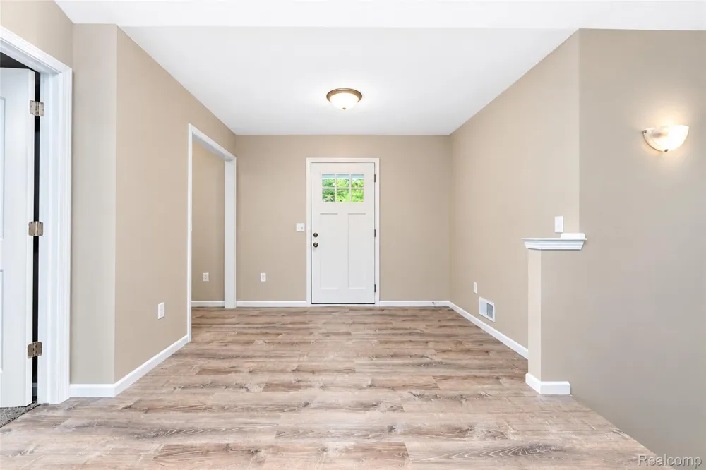 10565 W Allen Road Conway Township, MI 48836