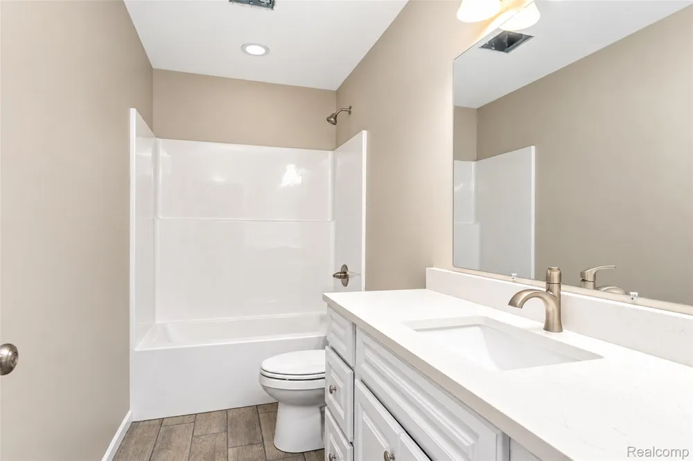 10565 W Allen Road Conway Township, MI 48836