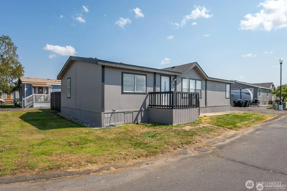 4000 NE Longview Street #65 Moses Lake, WA 98837
