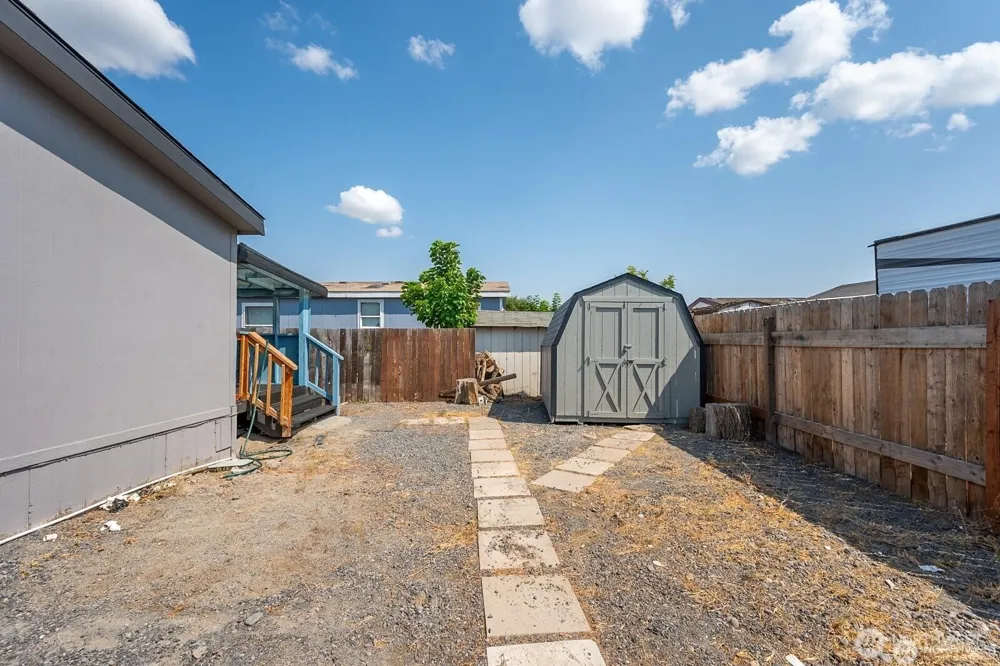 4000 NE Longview Street #65 Moses Lake, WA 98837