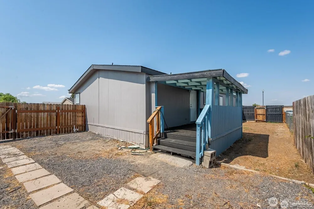 4000 NE Longview Street #65 Moses Lake, WA 98837