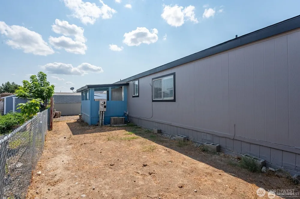 4000 NE Longview Street #65 Moses Lake, WA 98837
