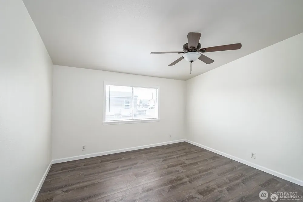 4000 NE Longview Street #65 Moses Lake, WA 98837