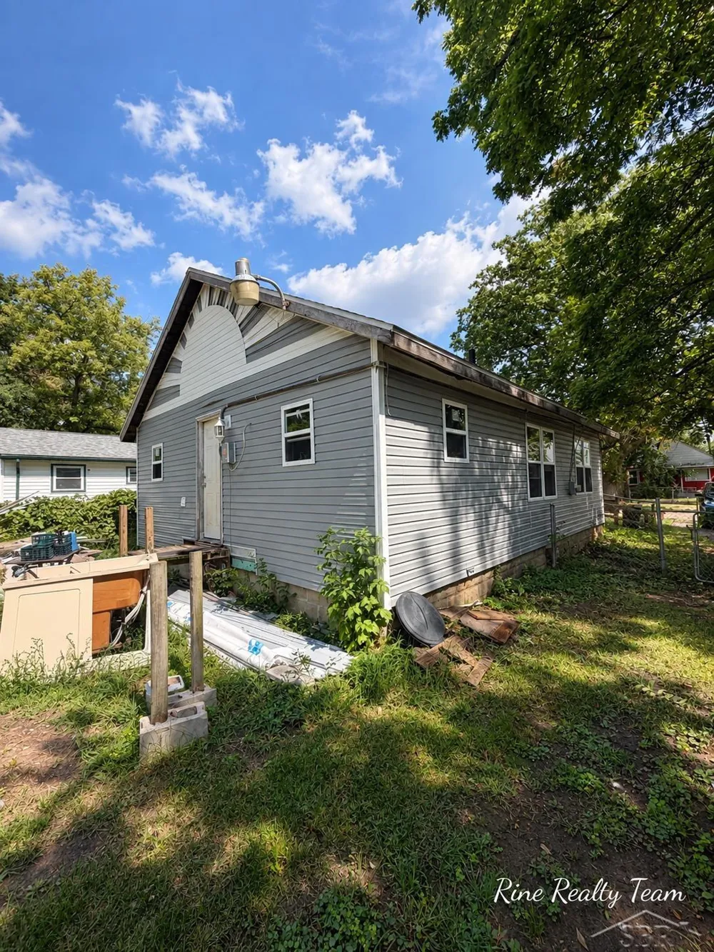 2421 Collingwood Avenue Saginaw City, MI 48601