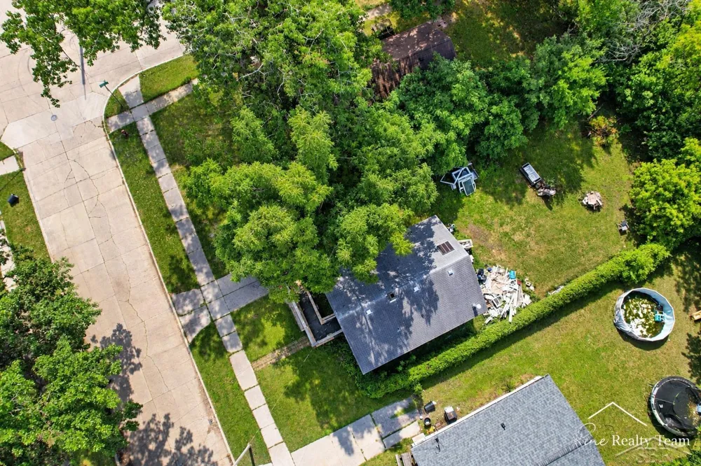 2421 Collingwood Avenue Saginaw City, MI 48601