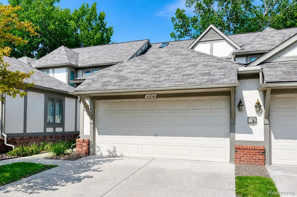 42262 Saratoga Circle Canton Charter Township, MI 48187
