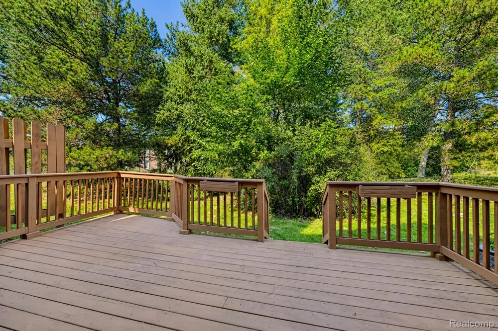 42262 Saratoga Circle Canton Charter Township, MI 48187