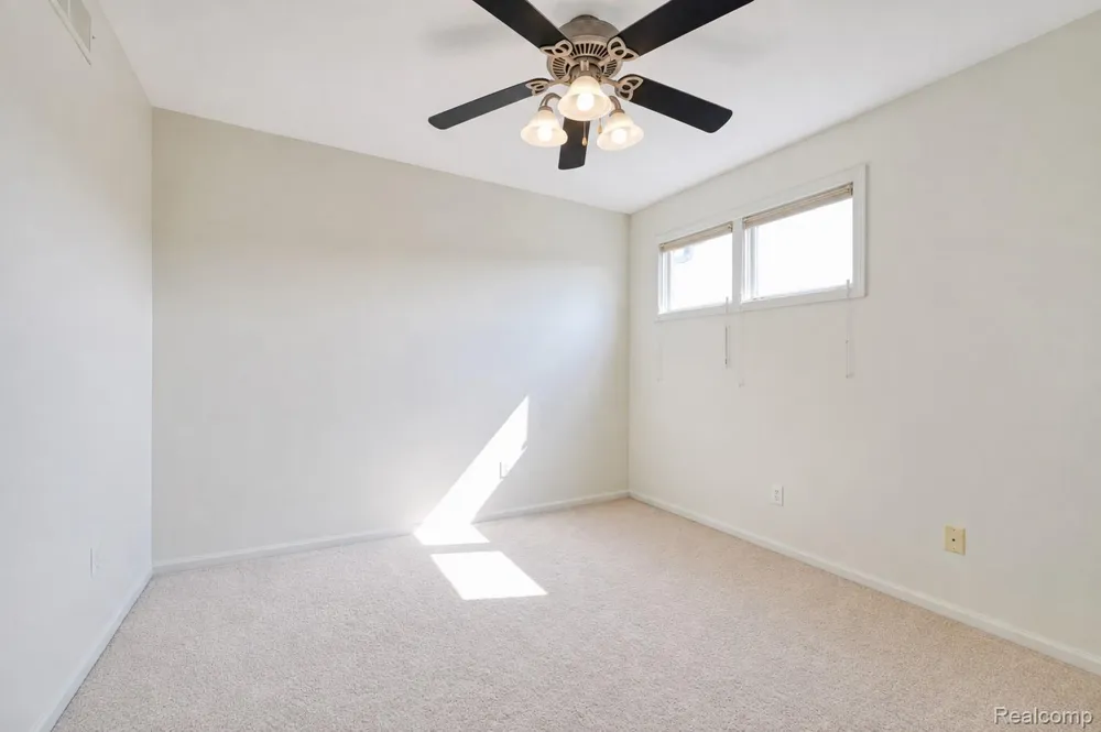 42262 Saratoga Circle Canton Charter Township, MI 48187