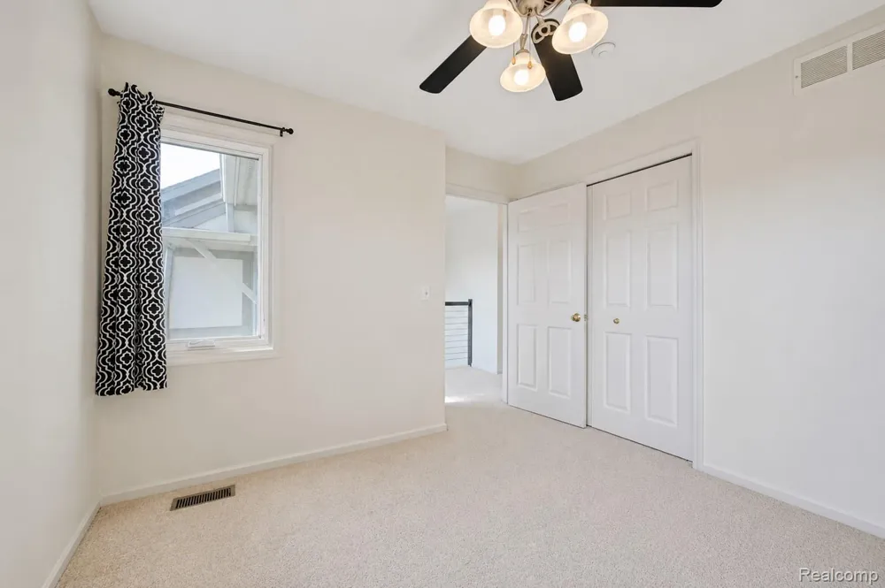 42262 Saratoga Circle Canton Charter Township, MI 48187