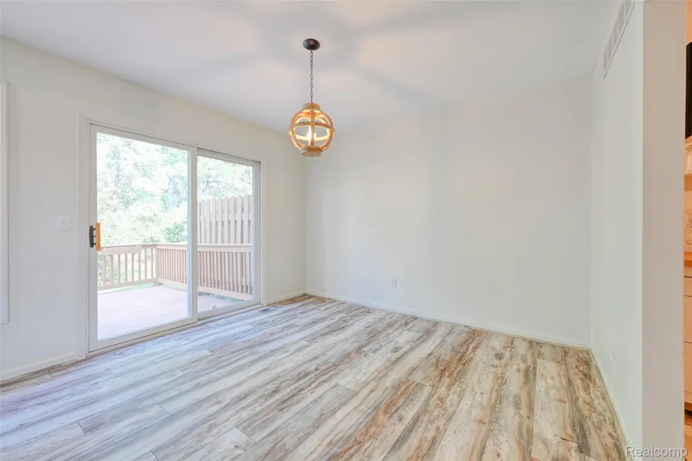 42262 Saratoga Circle Canton Charter Township, MI 48187