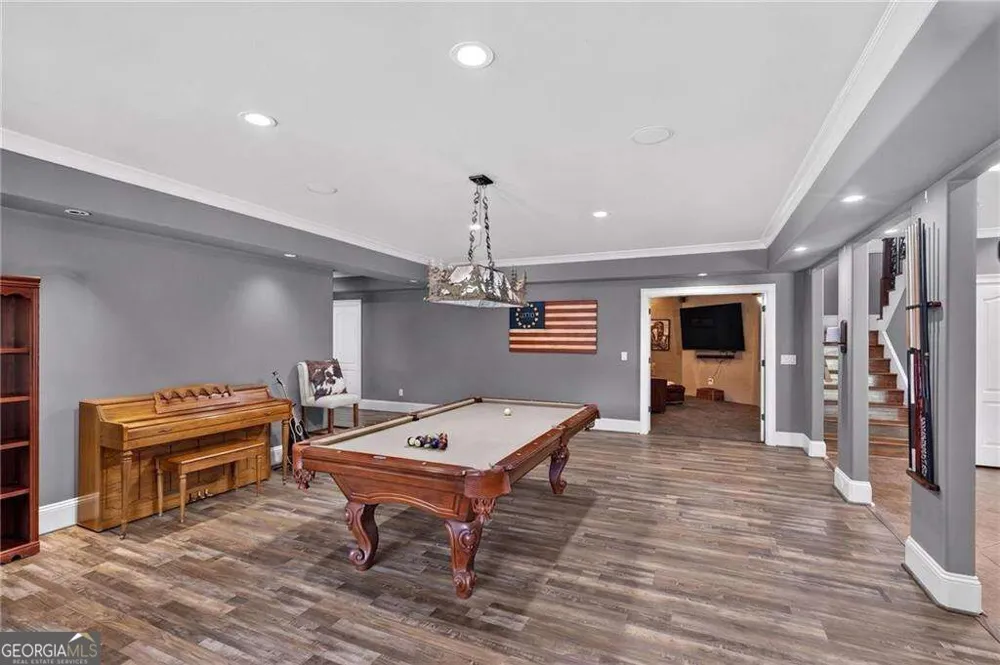 456 E Valley RD NE Rydal, GA 30171