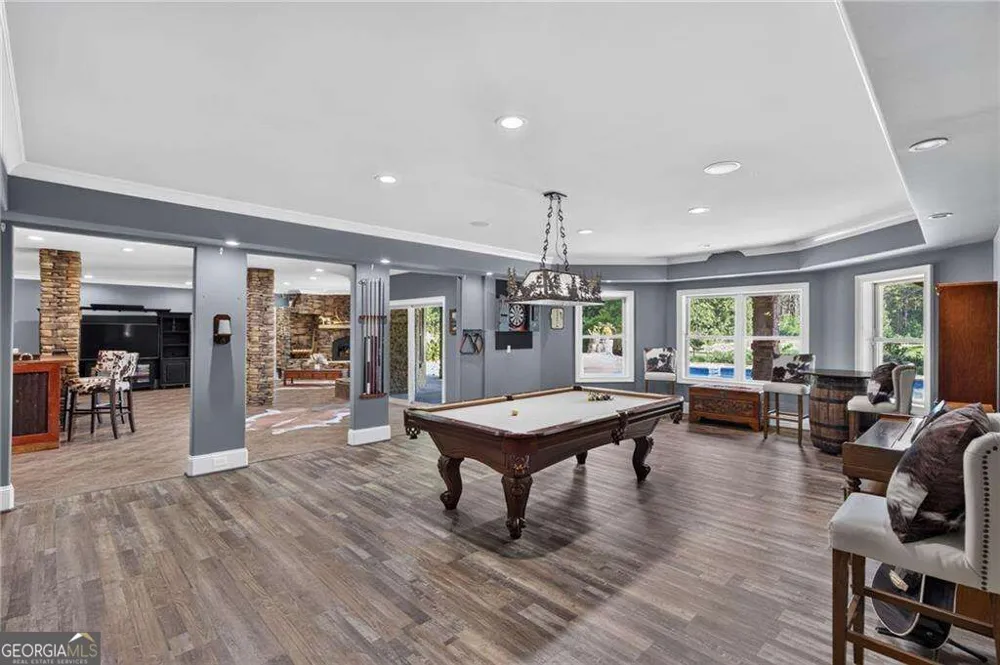 456 E Valley RD NE Rydal, GA 30171