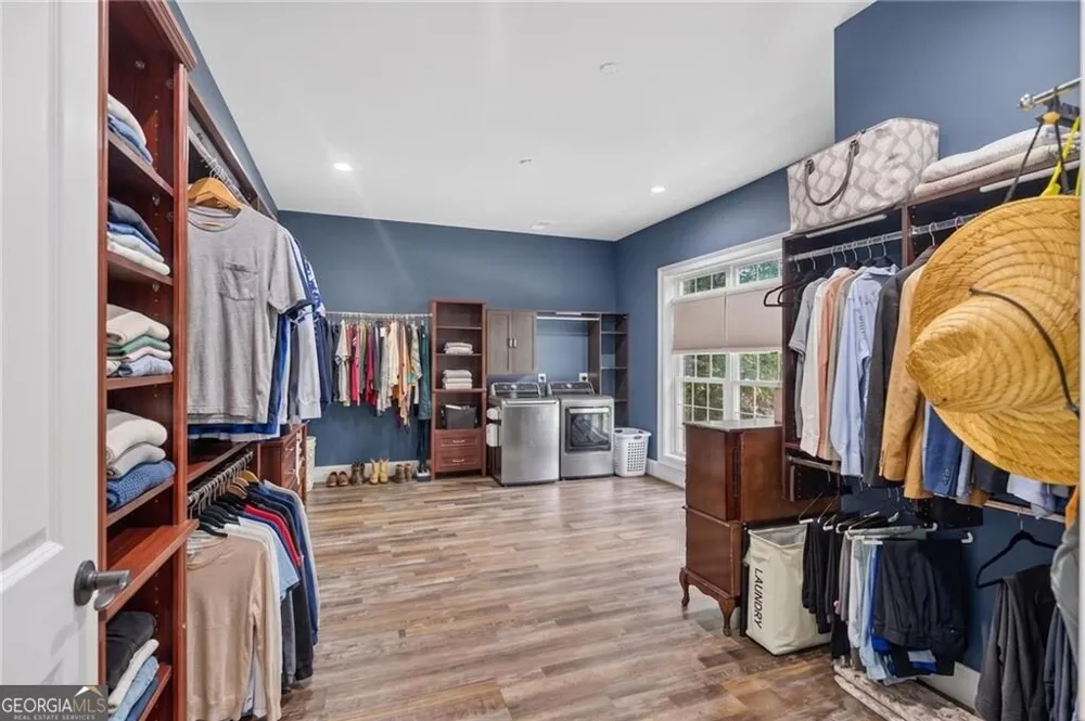 456 E Valley RD NE Rydal, GA 30171