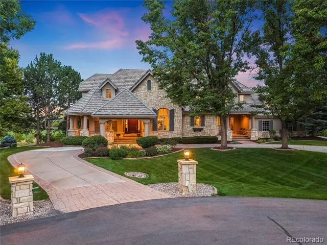 4450 W Caspian Circle Littleton, CO 80128