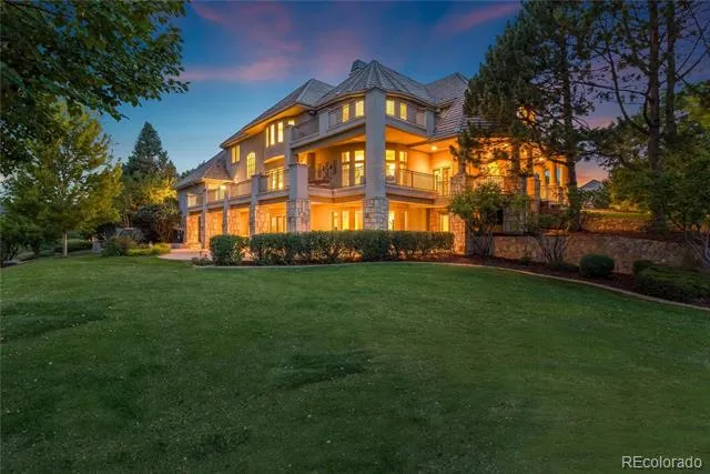 4450 W Caspian Circle Littleton, CO 80128